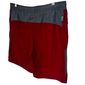Nike Men's‎ Red Swim Trunks Gray Accents Size M Adjustable Drawstring
